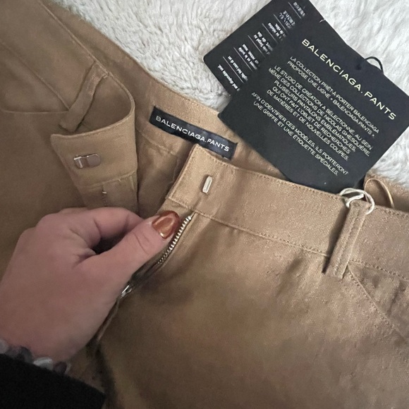 Balenciaga
LINEN CAROT PANTS - Picture 3 of 6